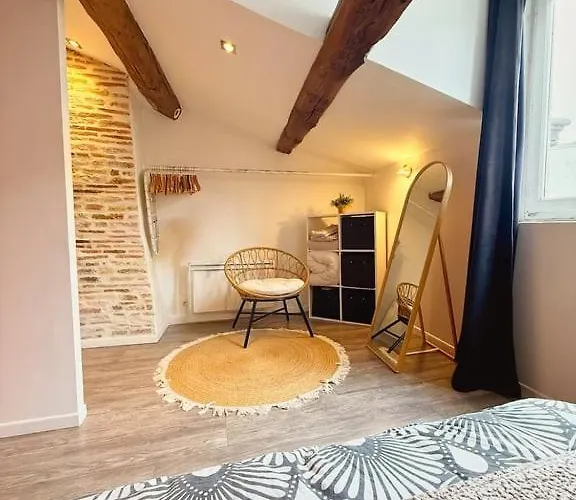 Coeur Rochelais, Atypique, Centre, 5 Min Du Port * La Rochelle (Charente-Maritime)